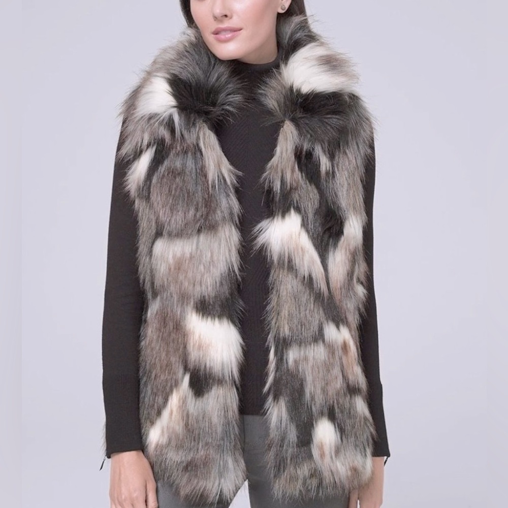 ✨NWT WHITE HOUSE BLACK MARKET black white brown patchwork faux fur vest Size XS